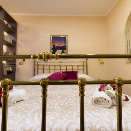 O Vascio Da Sirena Villa Napoli Bagian luar foto